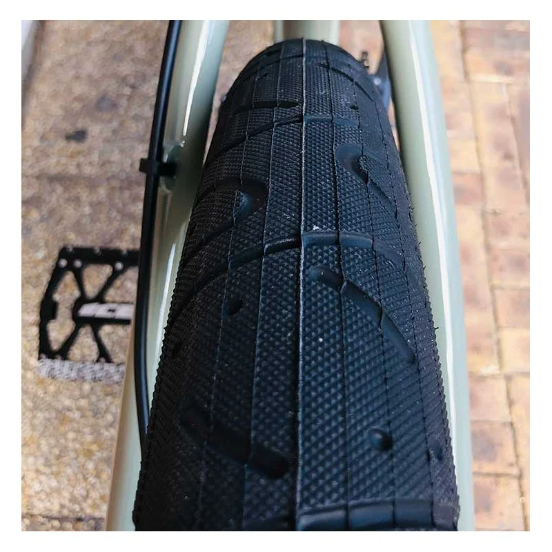 Custom Collective X Bikelife C100 Gris Béton 2022 21 Custom Collective X Bikelife C100 Gris Béton 2022 – Image 19