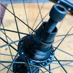 Roue Arrière Custom HALO X BLB 28-29 Pouces Noire - Fixie Freestyle -France Accessoires Vélo Soldes Boutique roue arriere custom halo x blb 28 29 pouces noire fixie freestyle 7