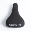 Selle BIKELIFE Noire Logo Blanc -France Accessoires Vélo Soldes Boutique selle bikelife noire logo blanc
