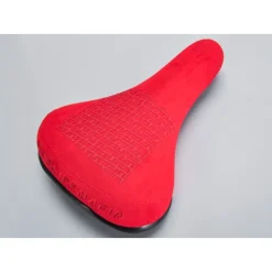 MAFIA BIKES Selle Mafia Bike Patch Rouge -France Accessoires Vélo Soldes Boutique selle mafia bike patch rouge 3