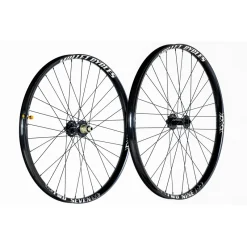 MILES WIDE IND. Valves Tubeless Schrader Miles Wide Industries Or -France Accessoires Vélo Soldes Boutique valves tubeless schrader miles wide industries or 5